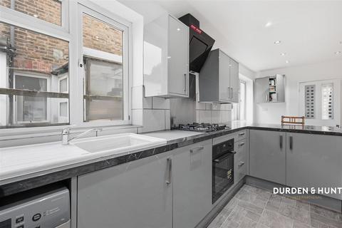 undefined, St. Georges Road, Forest Gate E7