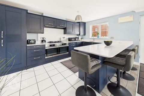 4 bedroom link detached house for sale, Woodpecker Way, Queens Hill, Norwich