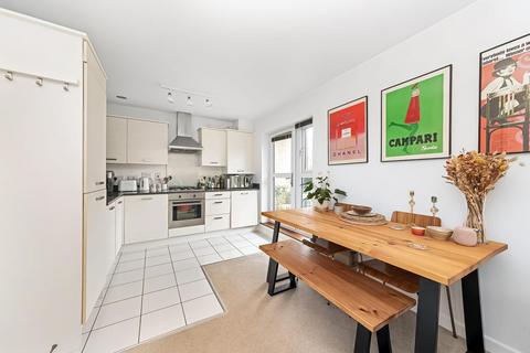 2 bedroom flat for sale, Worcester Close, Anerley, London, SE20