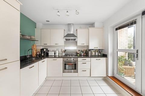 2 bedroom flat for sale, Worcester Close, Anerley, London, SE20