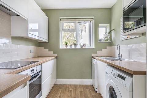 2 bedroom maisonette for sale, Angel Road, Thames Ditton KT7