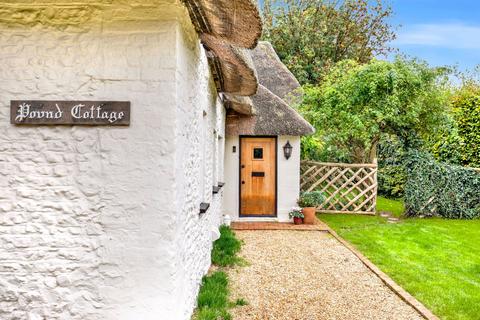 4 bedroom detached house for sale, Alresford SO24