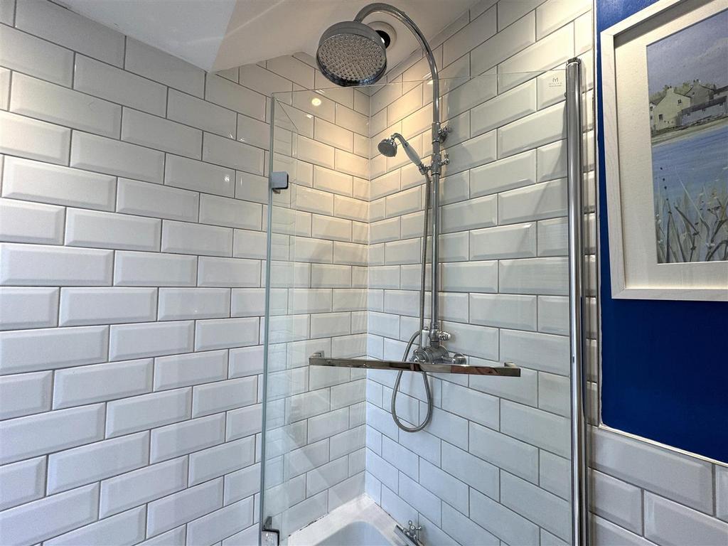 Shower head.jpg