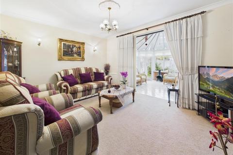 3 bedroom semi-detached house for sale, Cottimore Lane, Walton-On-Thames