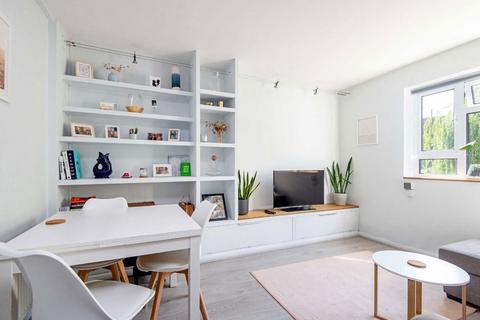 1 bedroom flat to rent, Asteys Row, London N1
