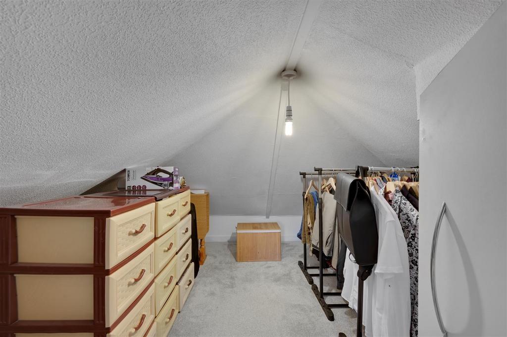 Daniels 11, Barford Close London, NW4 015.jpg