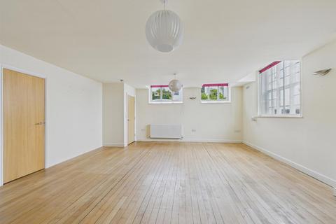 undefined, North Malvern Road, Malvern
