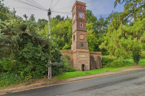 undefined, North Malvern Road, Malvern