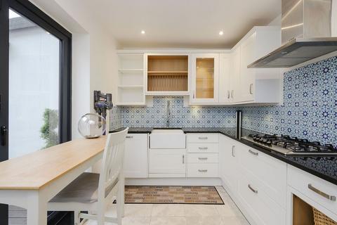 3 bedroom terraced house for sale, Ashbourne Terrace, London SW19