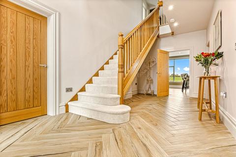 5 bedroom detached house for sale, Waltham Road, Melton Mowbray  LE14
