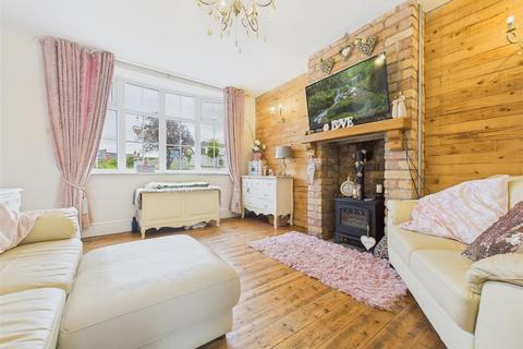 3 bedroom semi-detached house for sale, Queen Street, Rugeley