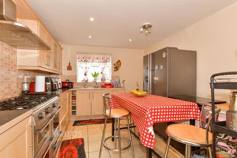 6 bedroom detached house for sale, Trona Court, Sittingbourne ME10