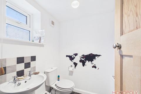 4 bedroom semi-detached house for sale, Pant Olwen, Gresford, Wrexham