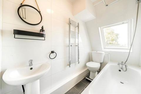 1 bedroom flat to rent, Lewisham Way, London SE14