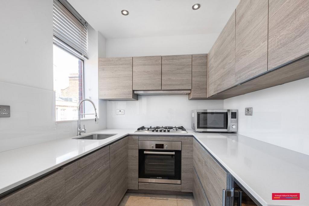 Apartment in London - More