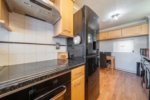 undefined, Slough,  Berkshire,  SL2