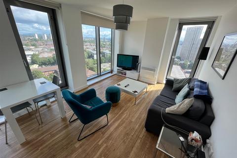 2 bedroom apartment to rent, Michigan Point, Michigan Avenue, Salford