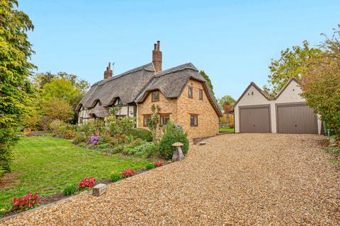 4 bedroom detached house for sale, Milton Keynes MK17
