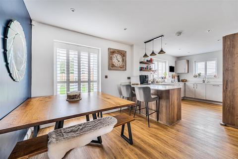 4 bedroom house for sale, Nursery Gardens, Telford TF6