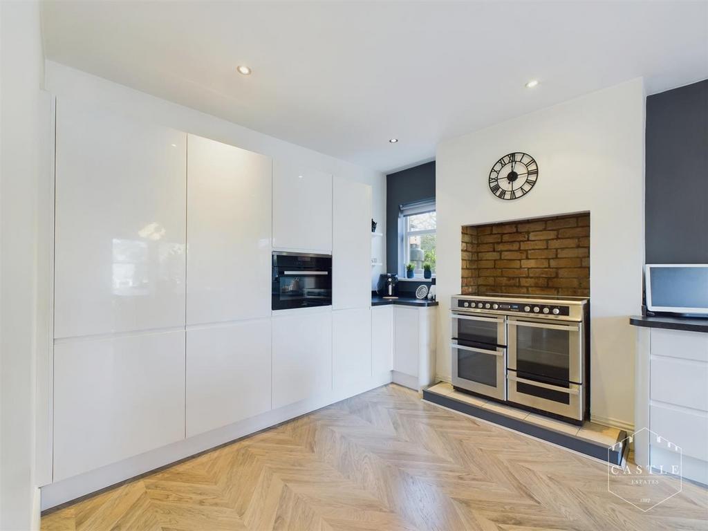 Open plan dining kitchen