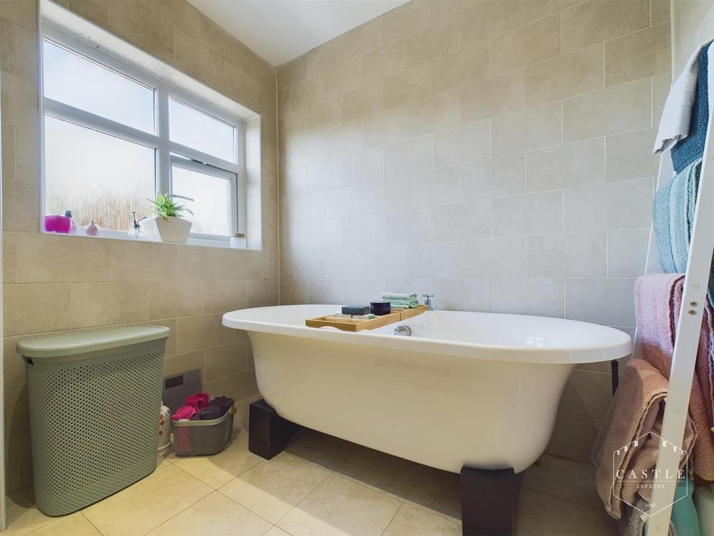 Family bathroom
