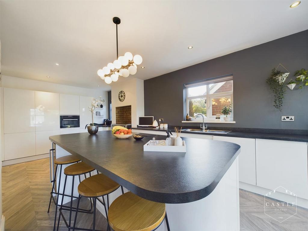 Open plan dining kitchen