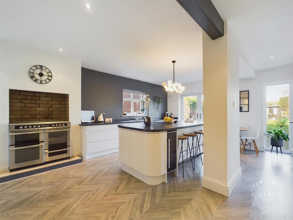 Open plan dining kitchen