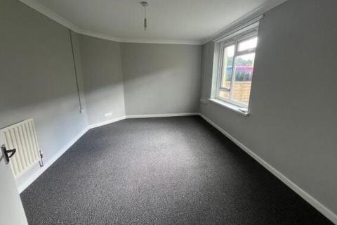 3 bedroom flat for sale, 17 Charles Road, Yeovil, Somerset, BA21 5LR