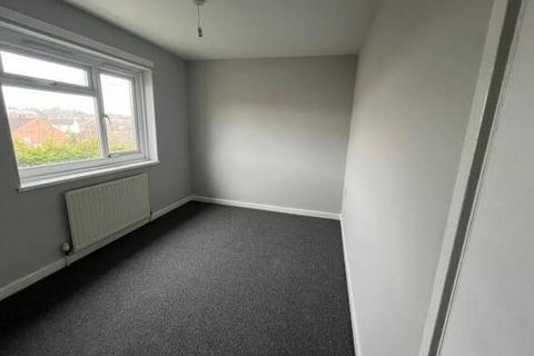 3 bedroom flat for sale, 17 Charles Road, Yeovil, Somerset, BA21 5LR