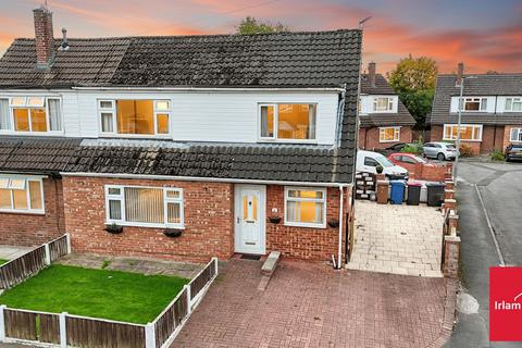Somerset Close, Cadishead, M44