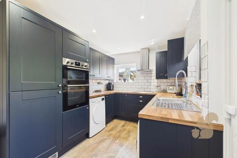 3 bedroom semi-detached house for sale, Cavendish Avenue, Colchester
