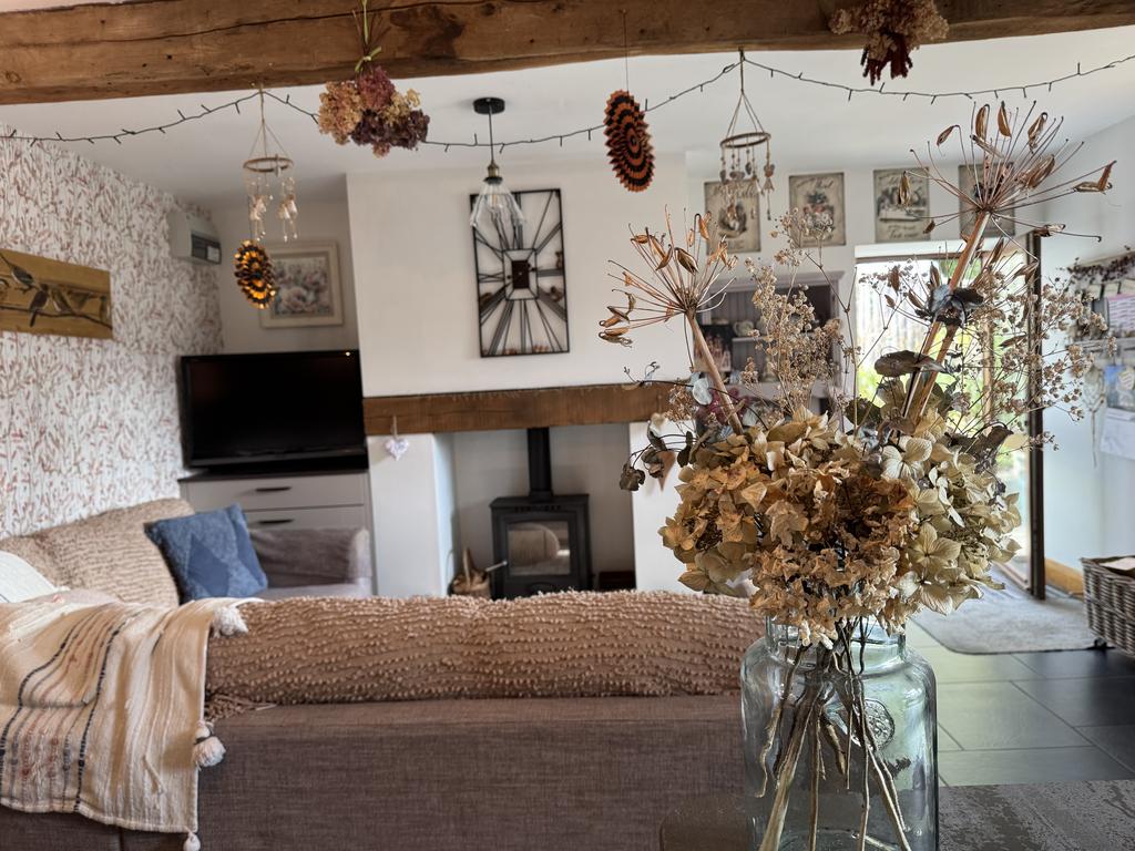 Kitchen (fourth image)