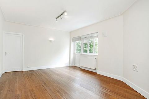 4 bedroom ground floor flat to rent, 10 Brondesbury Court 235 Willesden Lane