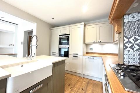 undefined, Henley Road, Caversham, Reading, Berkshire, RG4