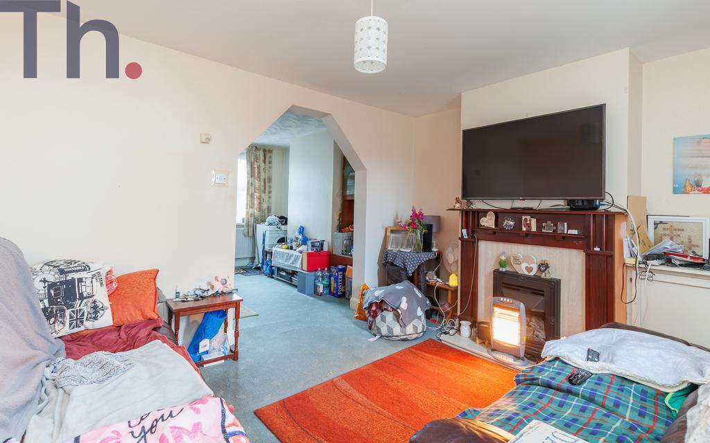 Lounge & Dining Room