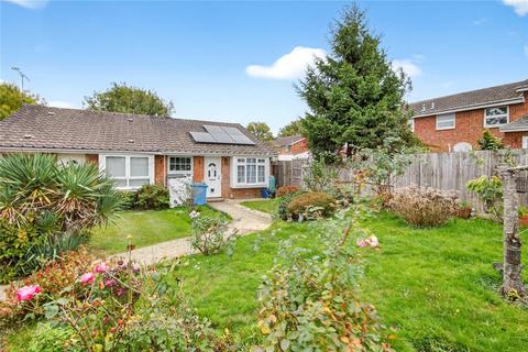 2 bedroom bungalow for sale, Madingley, Birch Hill, Bracknell, RG12