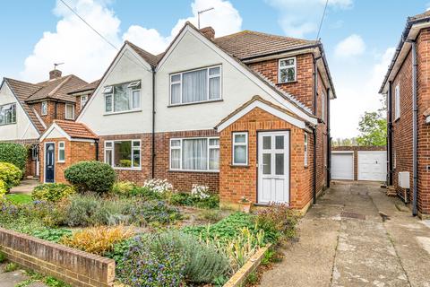 Catlin Crescent, Shepperton, TW17