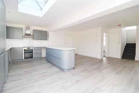 3 bedroom semi-detached house for sale, Claypits Road, Boreham, Chelmsford