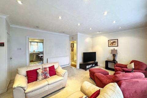 Calthorpe Gardens, Edgware, HA8