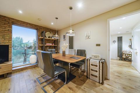 2 bedroom apartment for sale, Bermondsey Square, London