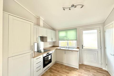 2 bedroom park home for sale, Orchard Bungalows, Crow Piece Lane, Burnham Beeches, Farnham Common