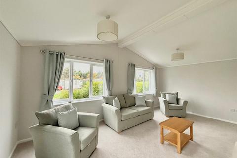 2 bedroom park home for sale, Orchard Bungalows, Crow Piece Lane, Burnham Beeches, Farnham Common