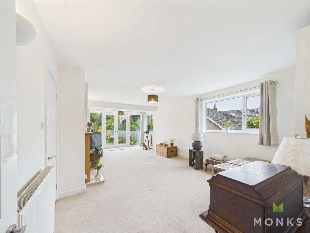 CAM01520 G0-PR0283-STILL004.jpg