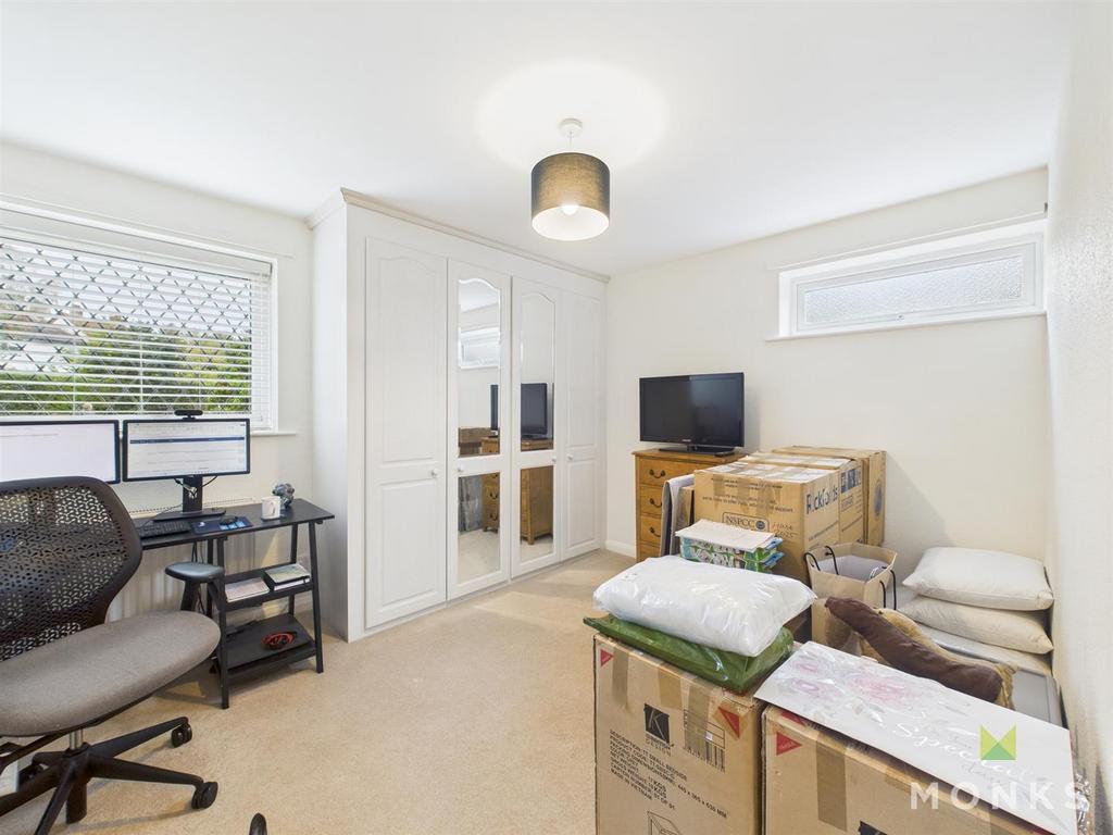 CAM01520 G0-PR0283-STILL007.jpg