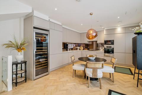 3 bedroom terraced house for sale, Coleherne Mews, London, SW10