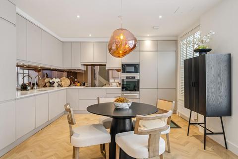3 bedroom terraced house for sale, Coleherne Mews, London, SW10
