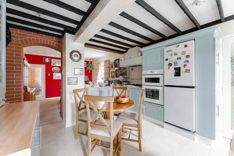 3 bedroom end of terrace house for sale, Southend, Dereham