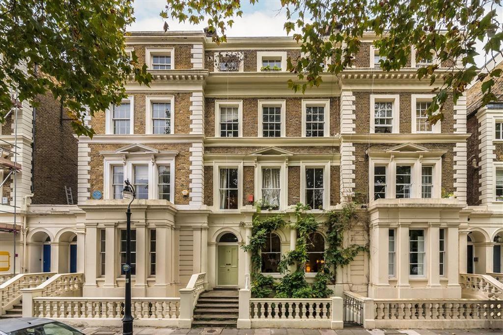Albert Square, London SW8 4 bed flat - £1,195,000