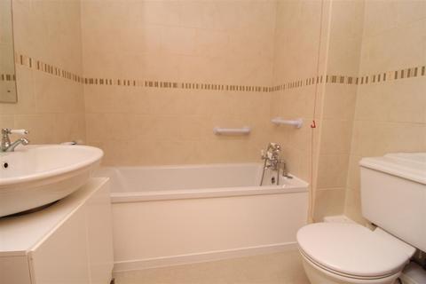 1 bedroom retirement property for sale, Kings Road, Herne Bay