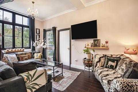 3 bedroom apartment for sale, St. John Street, London, EC1V